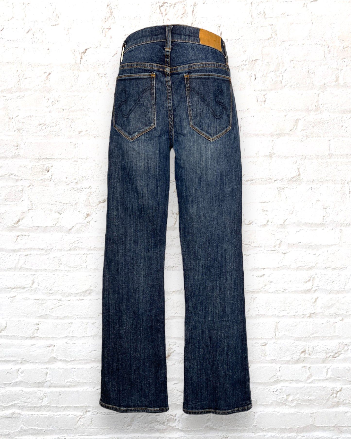 Joe's Jeans / Petite Bootcut / 26x31