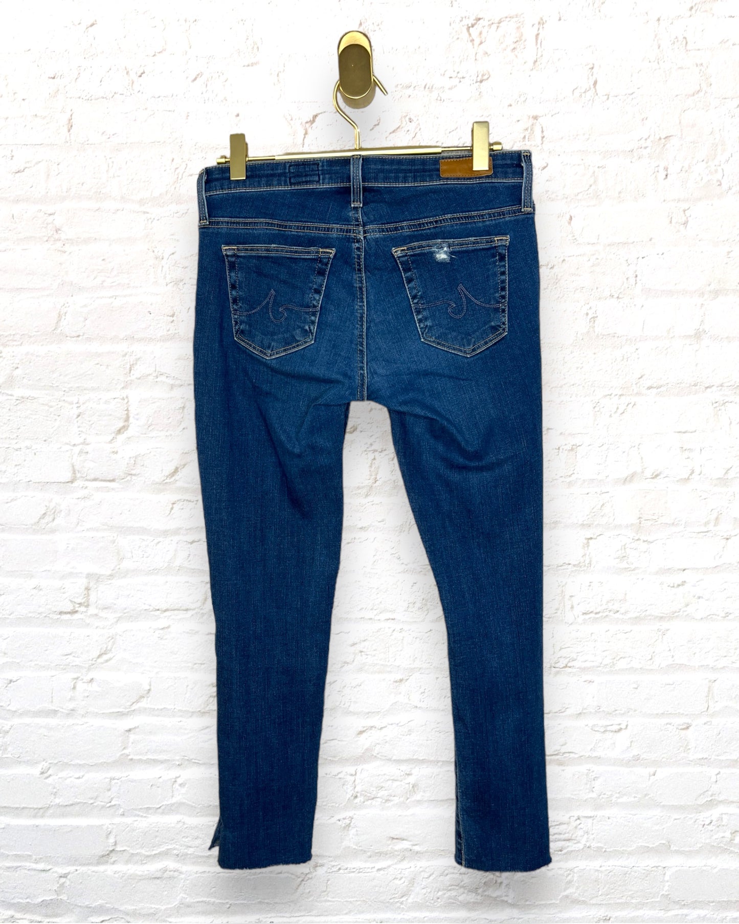 AG / The Stilt Crop / 25x25