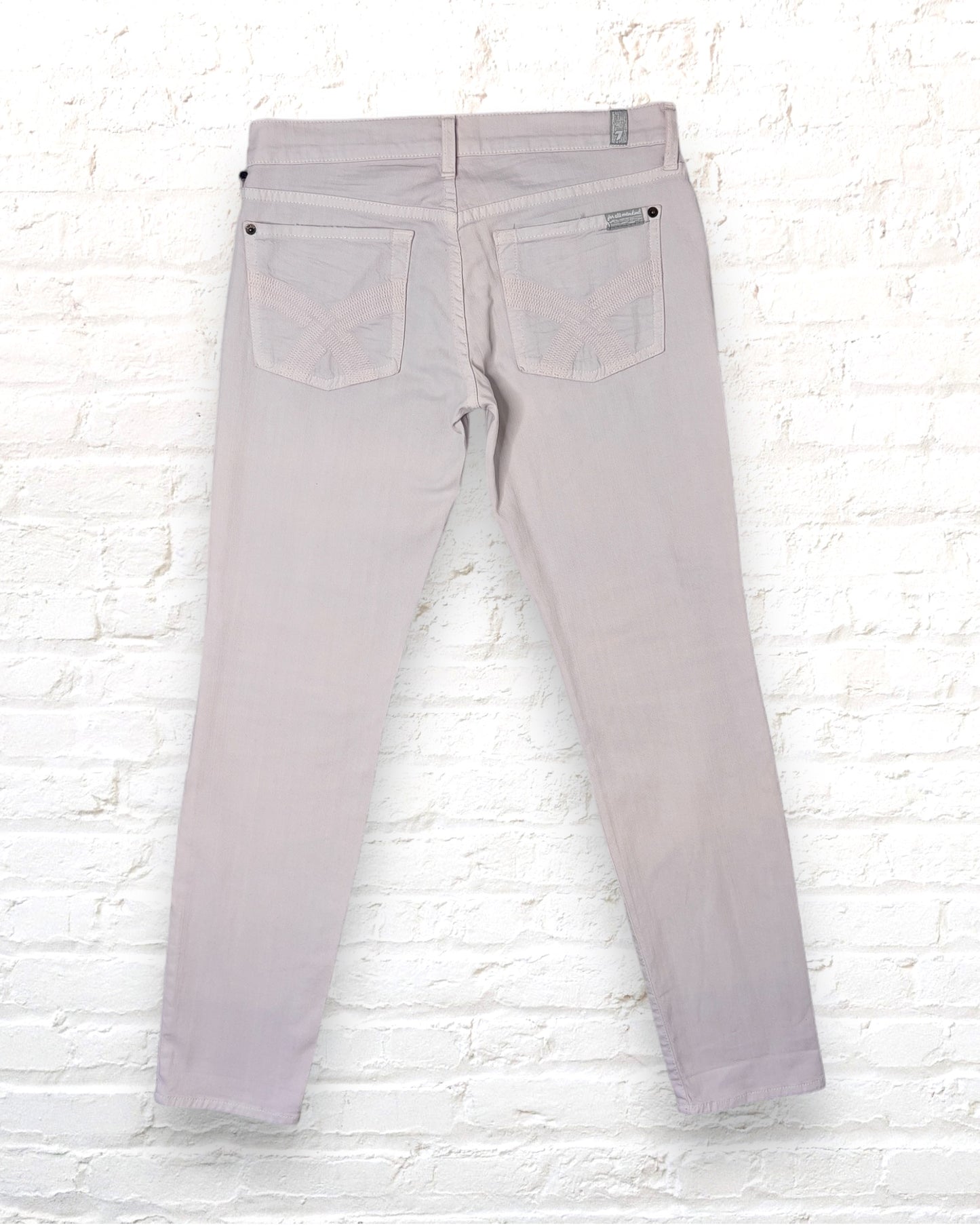 7 for all Mankind / Gwenevere / Cigarette Crop / 27x28
